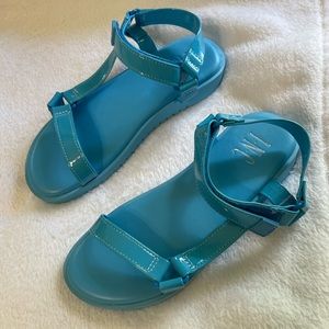 I-N-C girls sandals